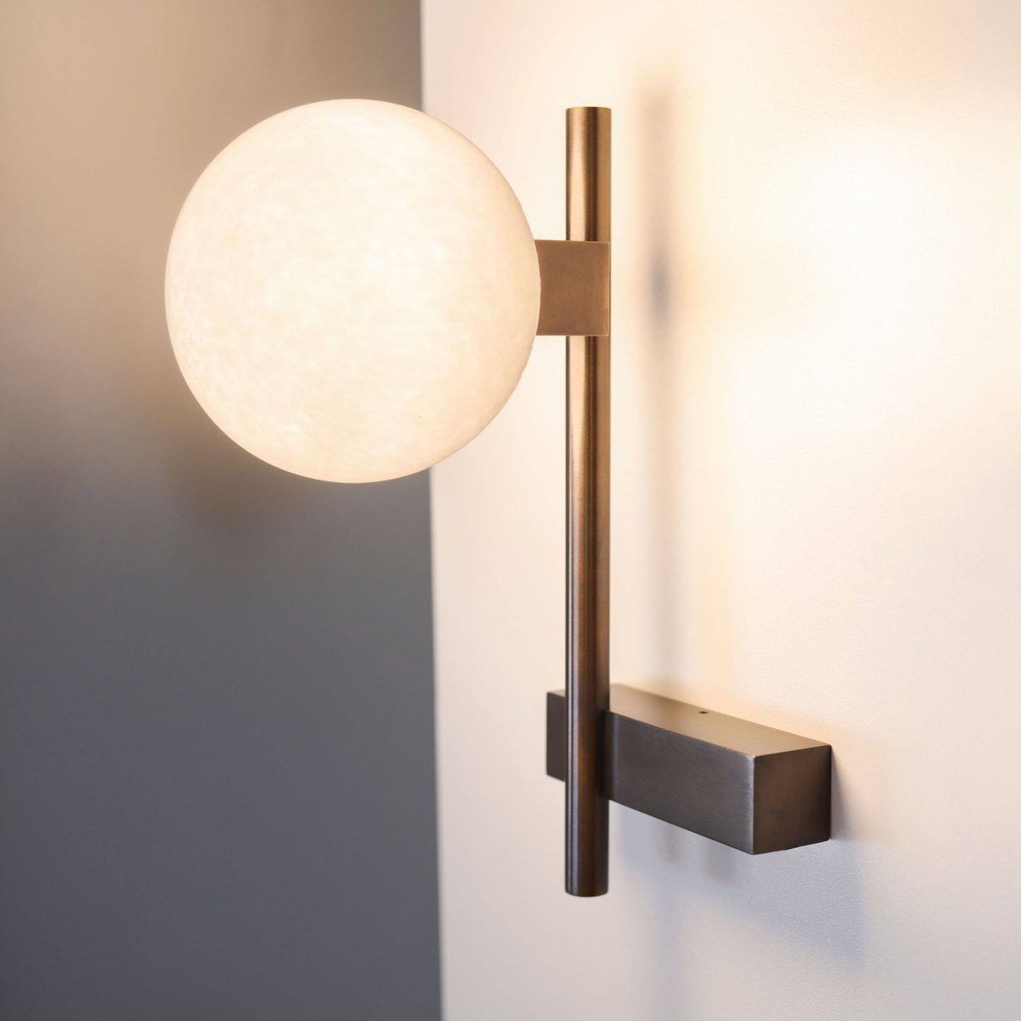 XYZ De Stijl Wall Light Wall Light ILANEL Right