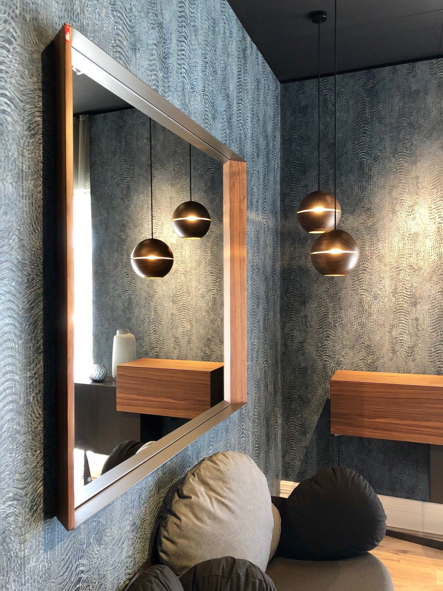 Saturn Cosmic Table Lamp