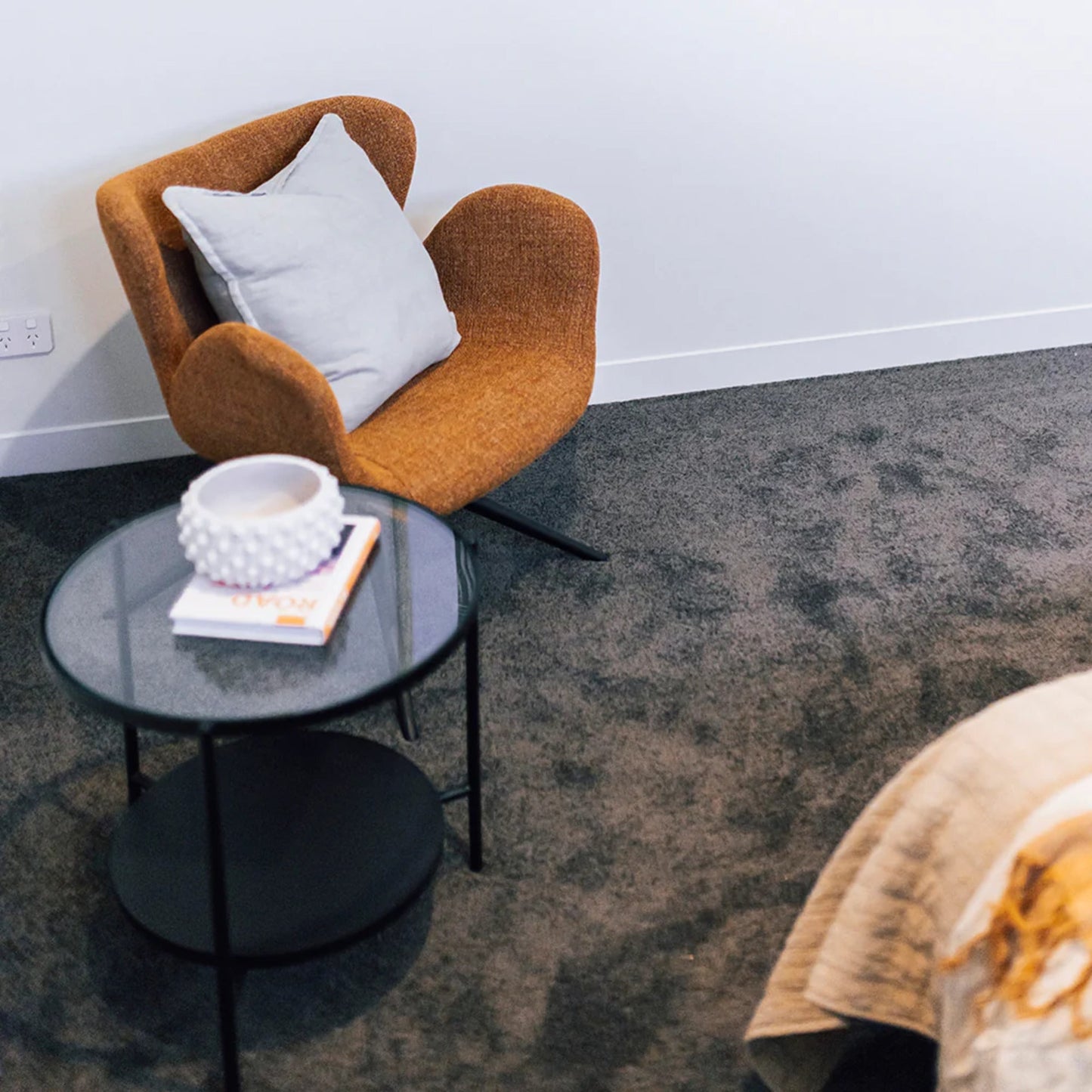 Chester Round Glass Side Table - Black Side Table M+Co Living
