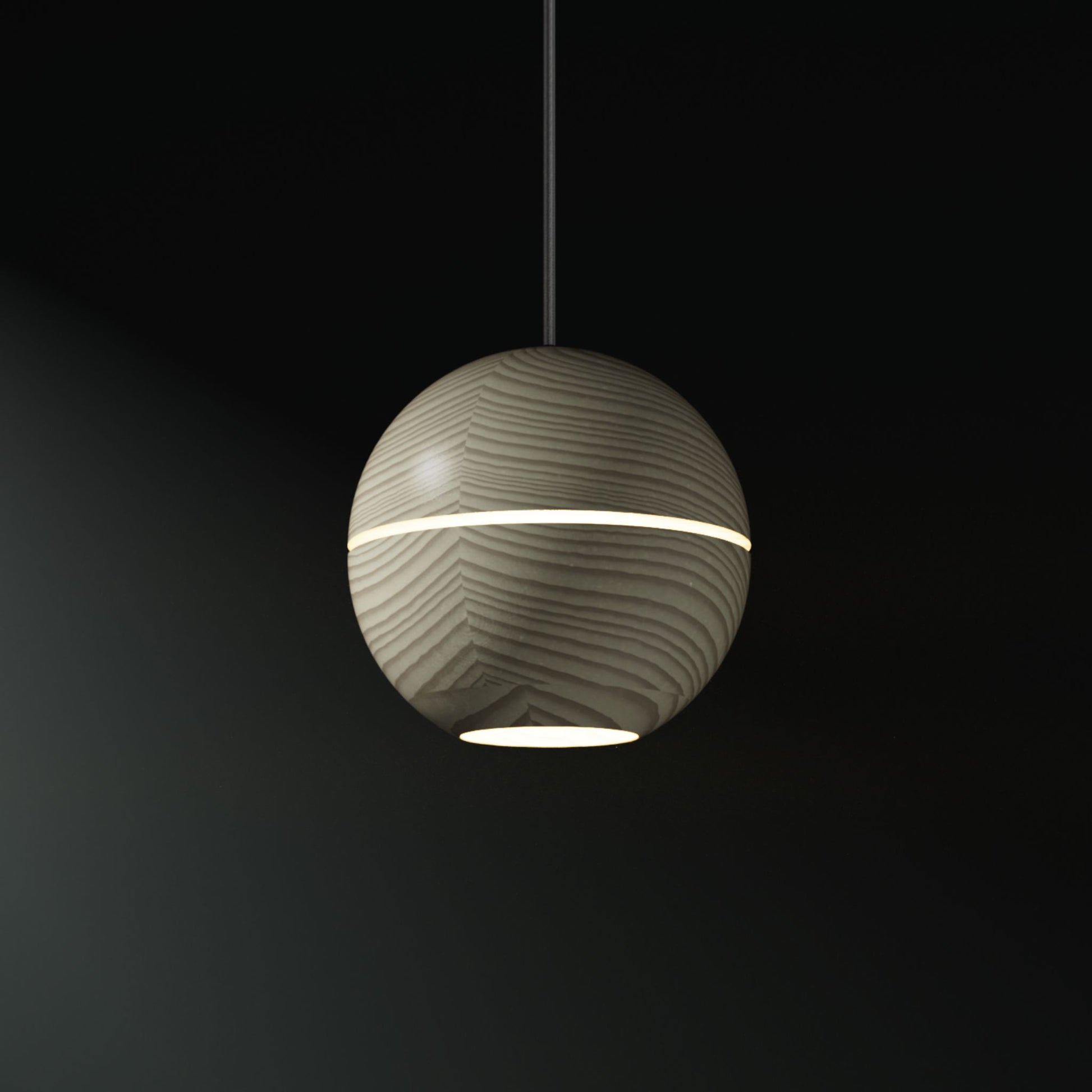 Saturn Cosmic Table Lamp Table Lamp ILANEL