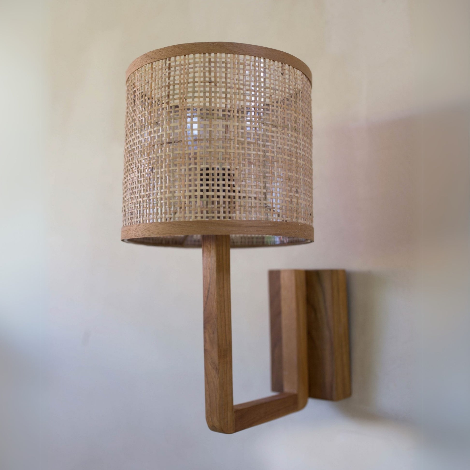 Copenhagen Natural Rattan Wall Sconce Wall Light Gypset Cargo