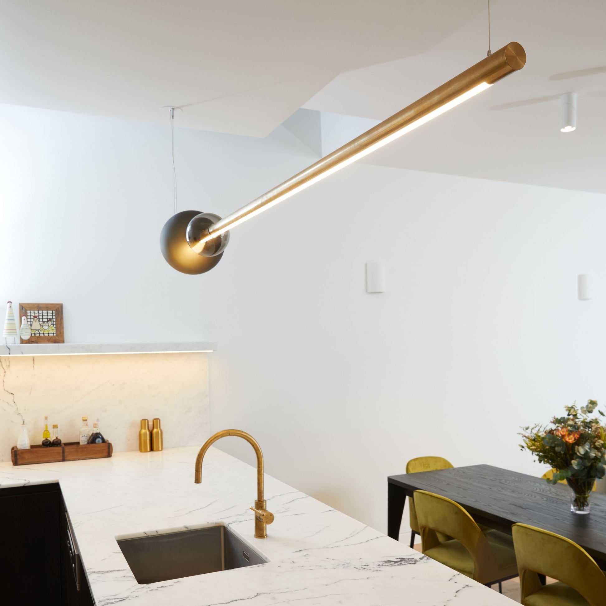Comet Linear Tube Pendant Light Pendant Light ILANEL