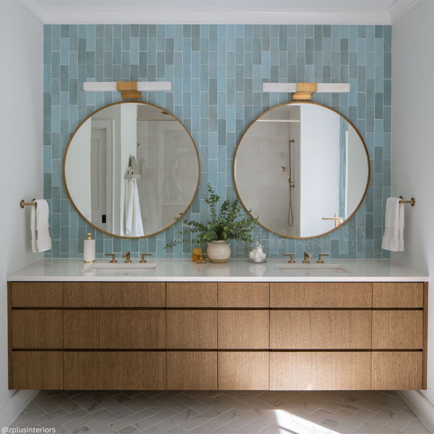 Kelly Wearstler Covet 24" Over The Mirror Alabaster Bath Wall Light - Brass Wall Light Bloomingdales Lighting   