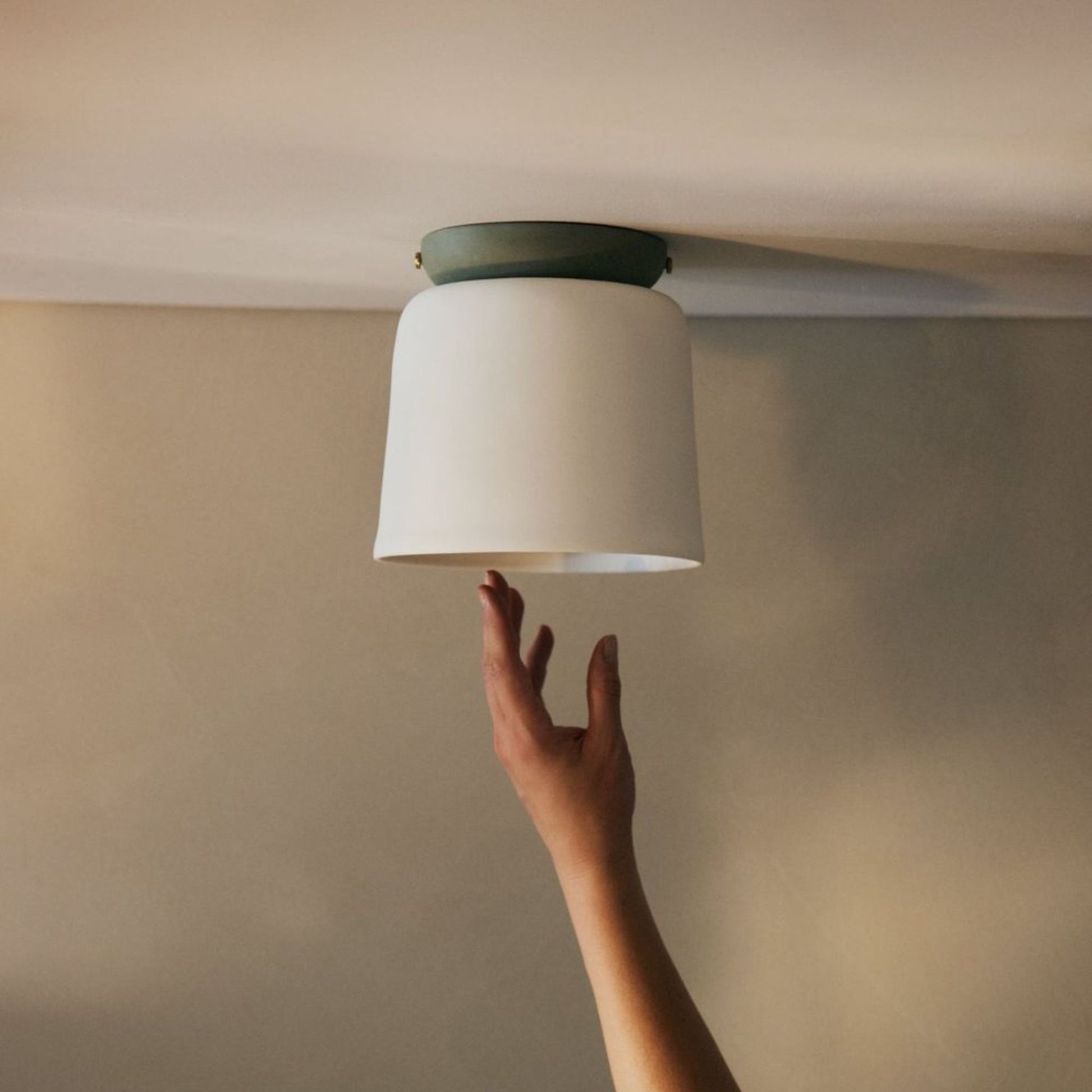 Dawn Ceramic Ceiling Light Ceiling Flush Mount Studio Enti