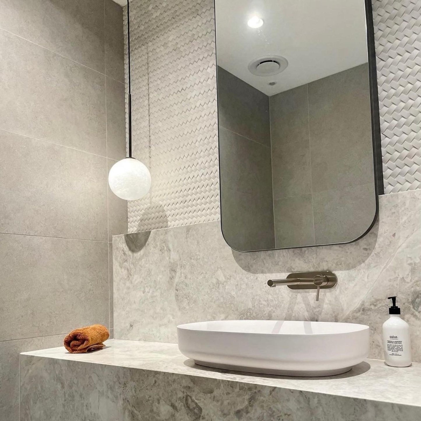 Orb Single Glass Pendant Light Pendant Light ILANEL