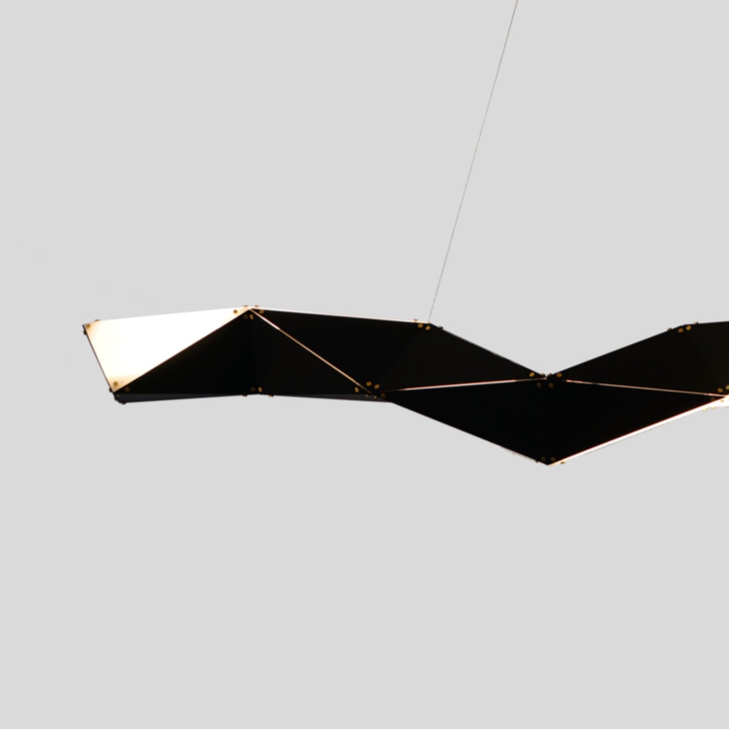 Supernova Shard Linear Pendant Light Pendant Light ILANEL