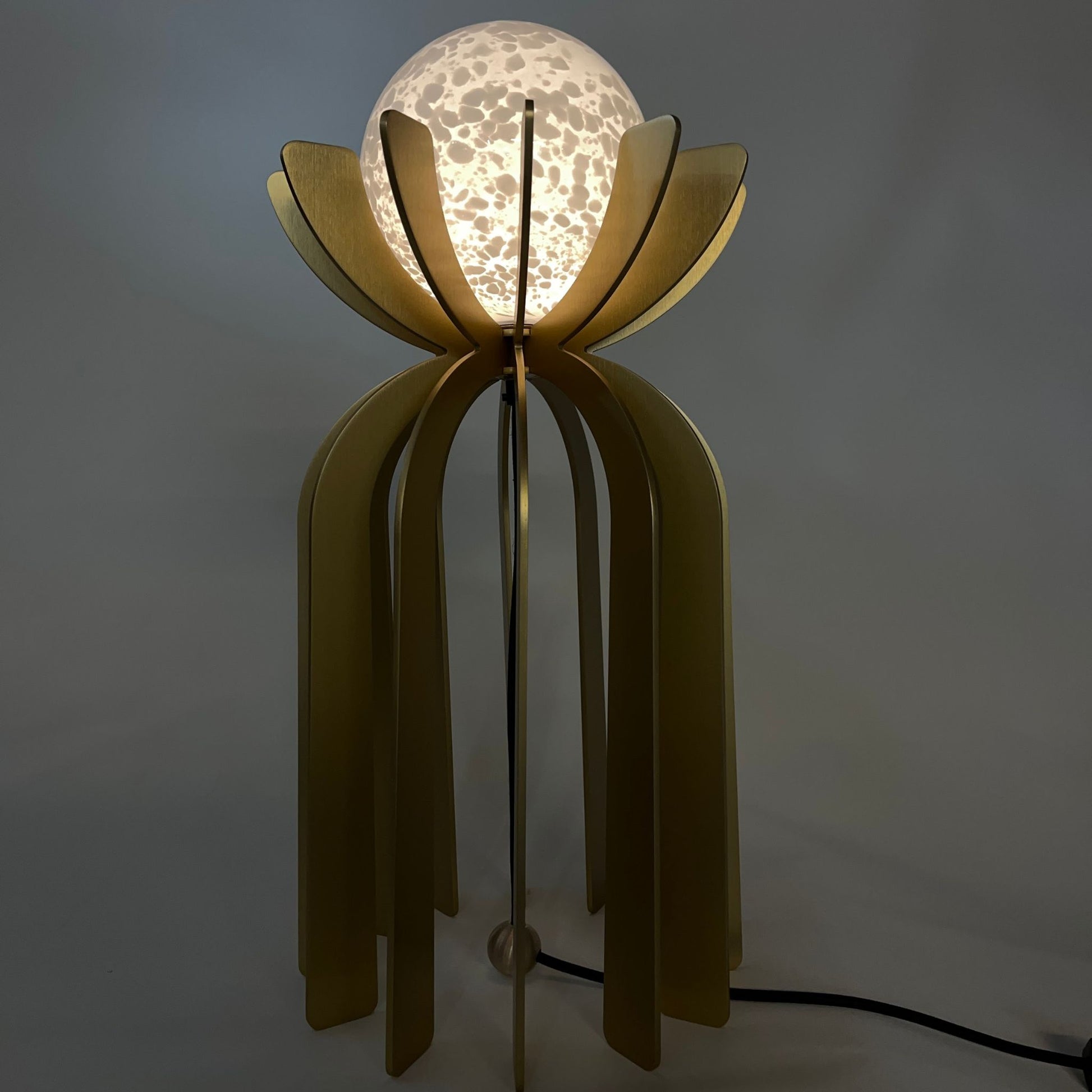 Stella Flower Table Lamp Table Lamp ILANEL
