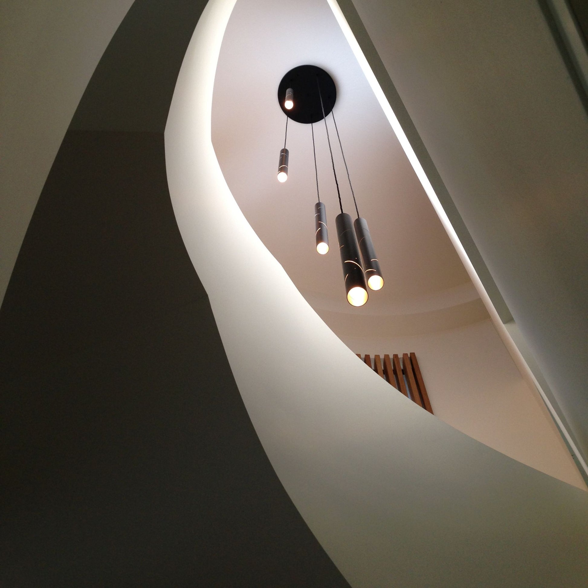Black Rain 5-Drop Pendant Light Pendant Light ILANEL