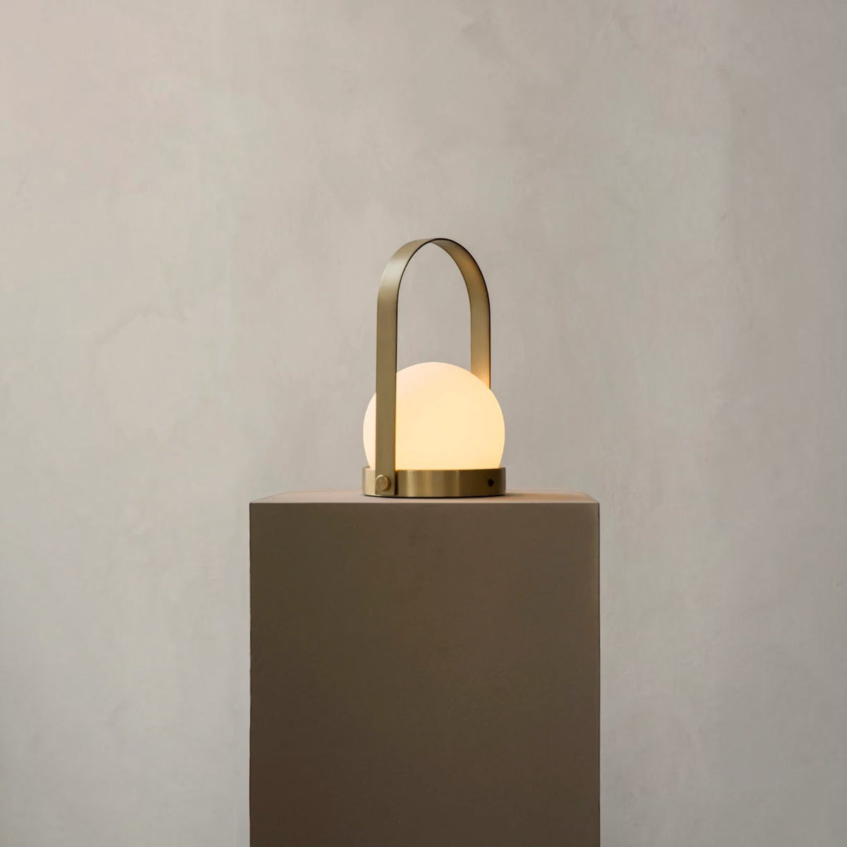 Audo CPH Carrie Glass Portable Lamp - Brushed Brass Portable Lamp Design Mode