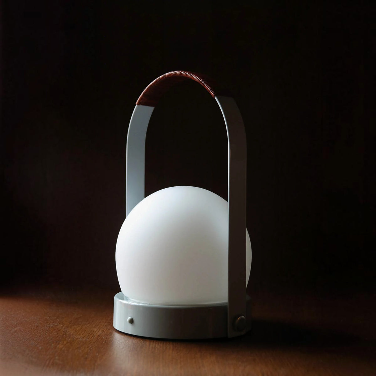 Audo CPH Carrie Leather Portable Lamp - Black Table Lamp Design Mode