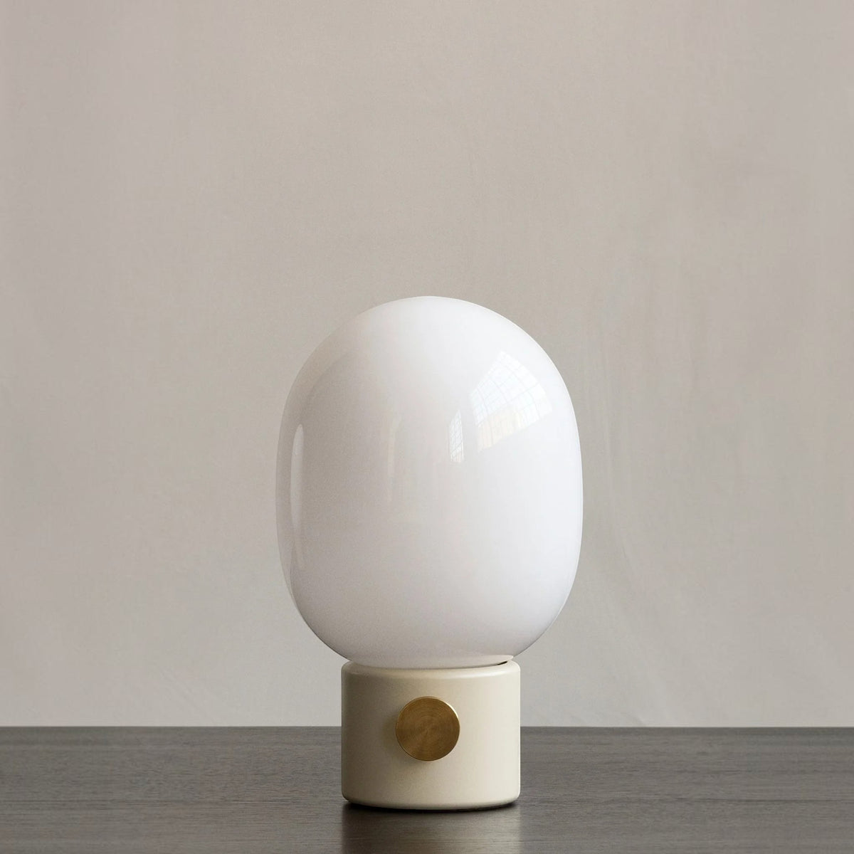 Audo CPH JWDA Sculptural Table Lamp - Alabaster White Table Lamp Design Mode