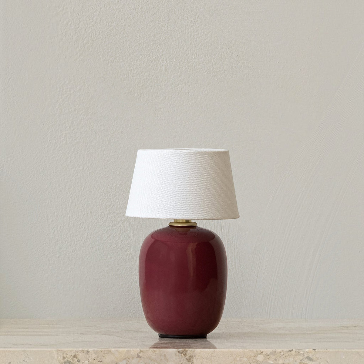 Audo CPH Portable Torso Ceramic Table Lamp - Ruby Table Lamp Design Mode