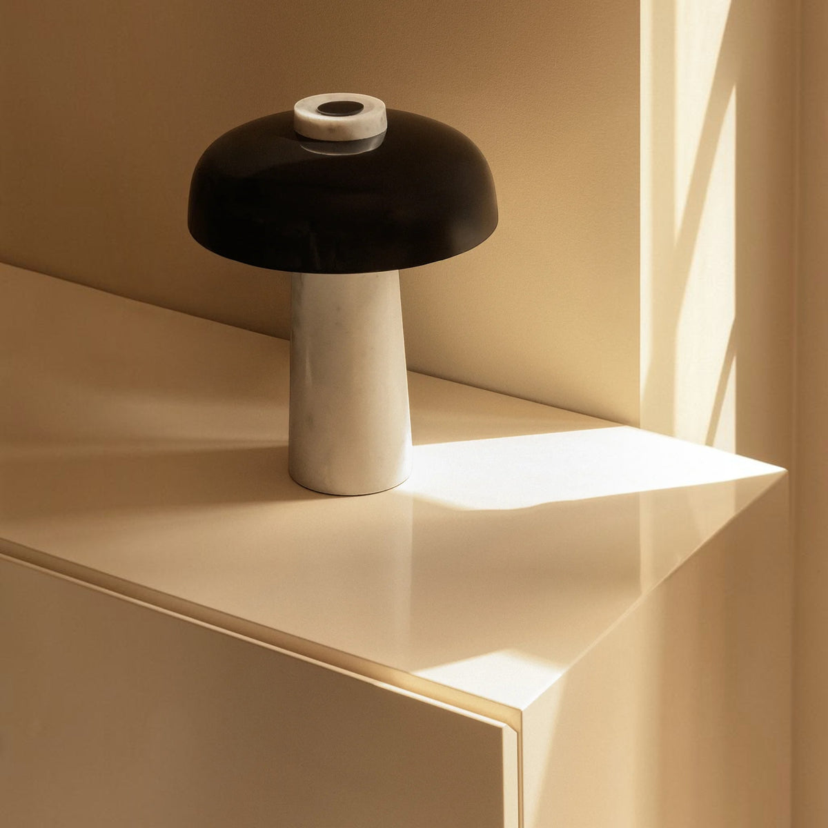 Audo CPH Reverse Carrara Marble Table Lamp - Black Table Lamp Design Mode