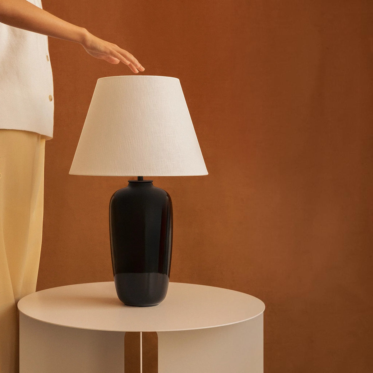 Audo CPH Torso Ceramic Table Lamp 57 cm Euro Plug Only - Black Table Lamp Design Mode