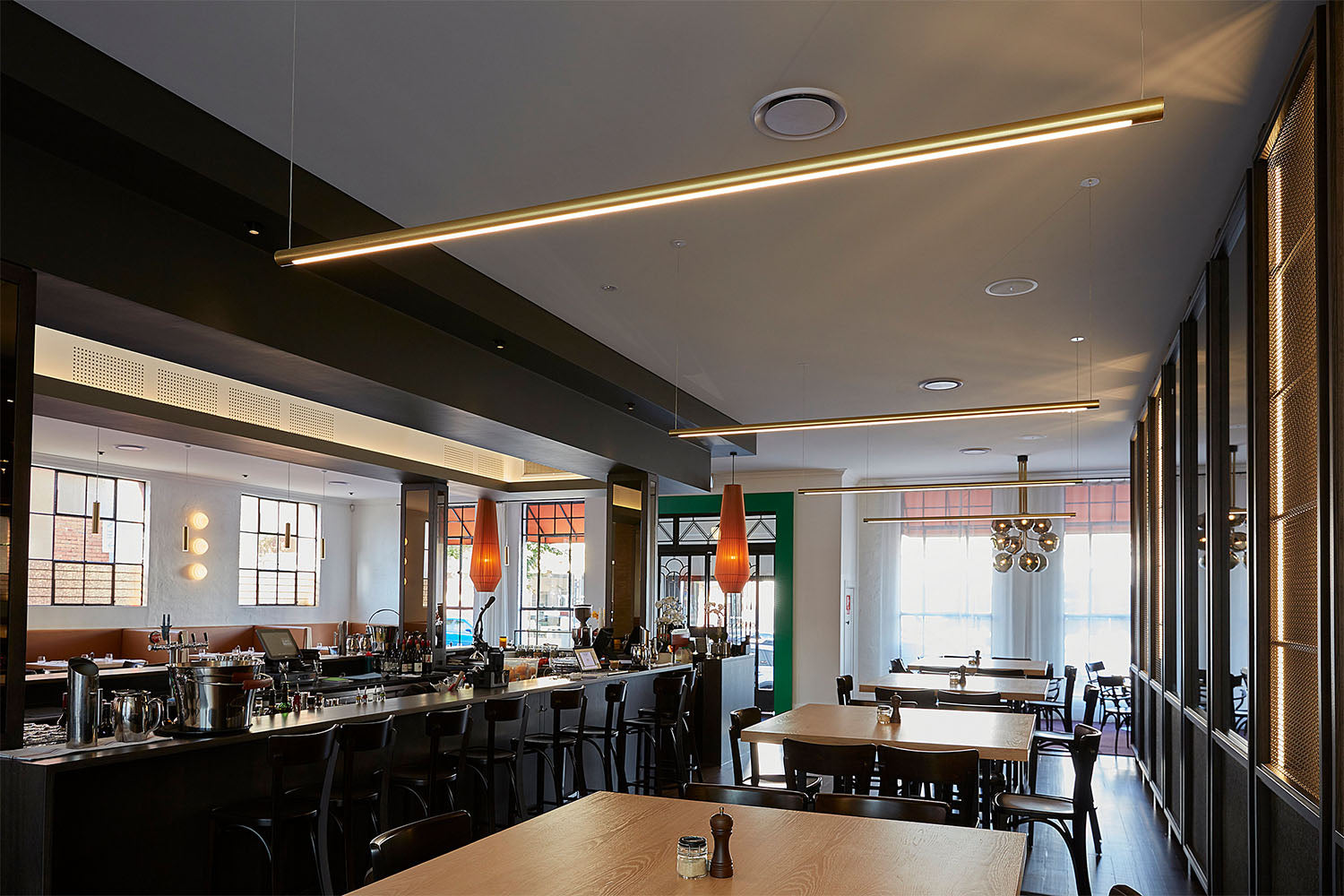 Comet Linear Tube Pendant Light Pendant Light ILANEL