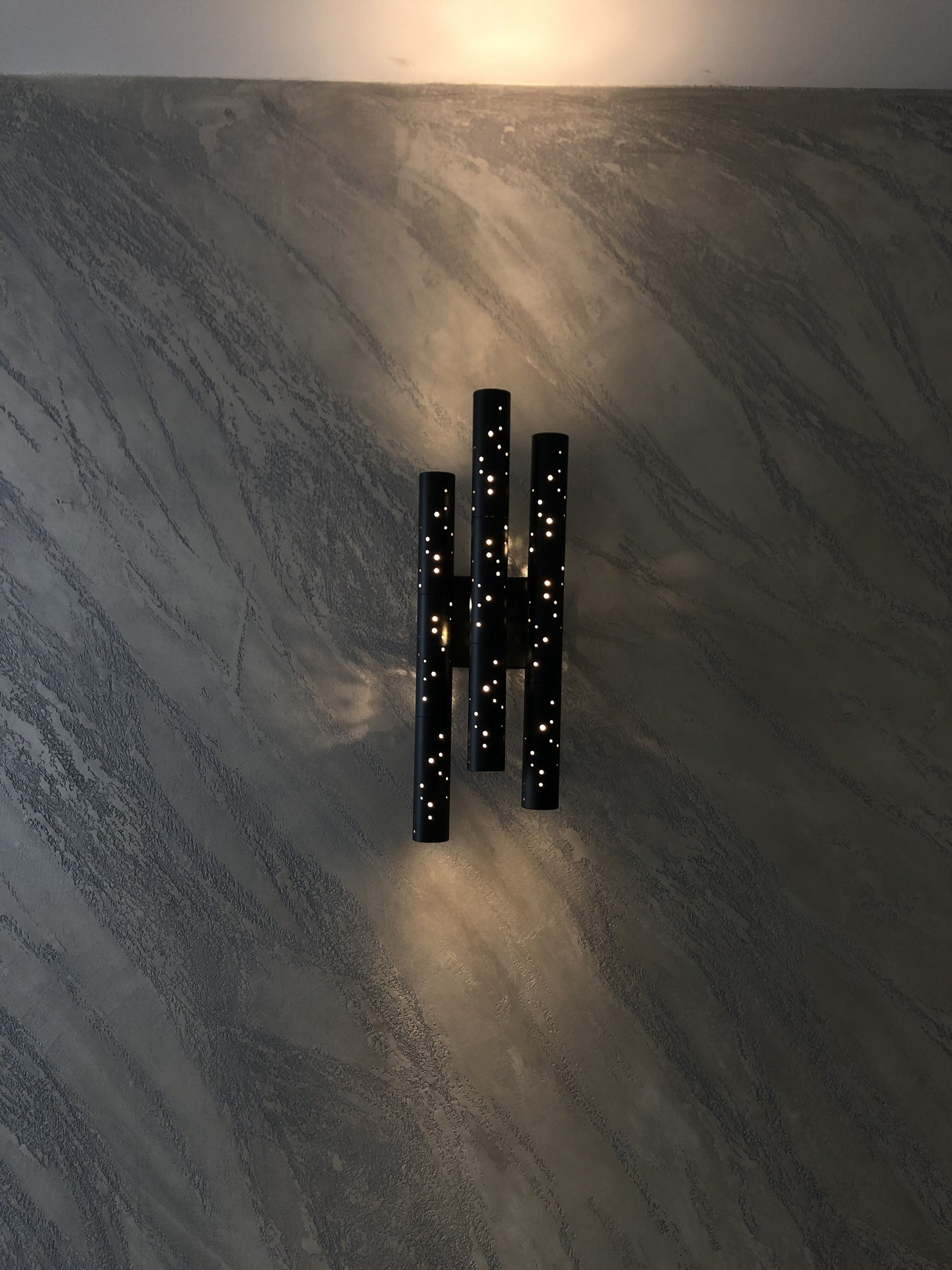 Stardust Triple Fluted Wall Light Wall Light ILANEL