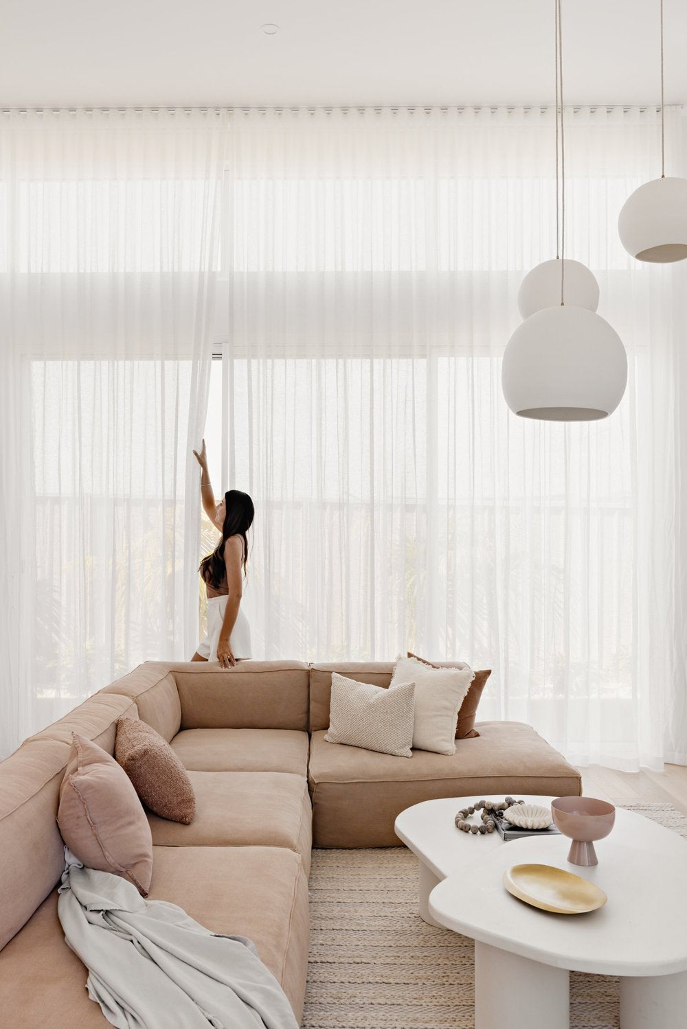 Orb Medium Ceramic Pendant Light Pendant Light Studio Enti