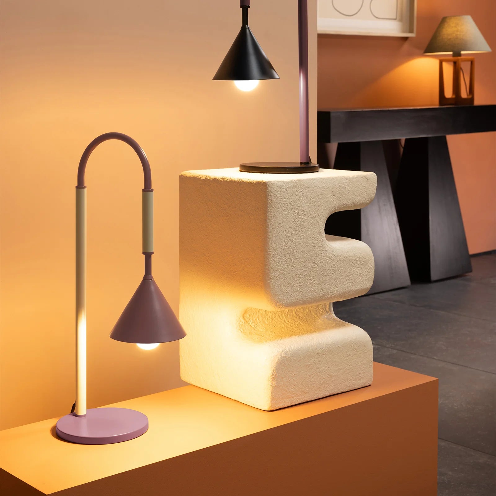 Venna Curved Table Lamp Table Lamp Mayfield Lighting
