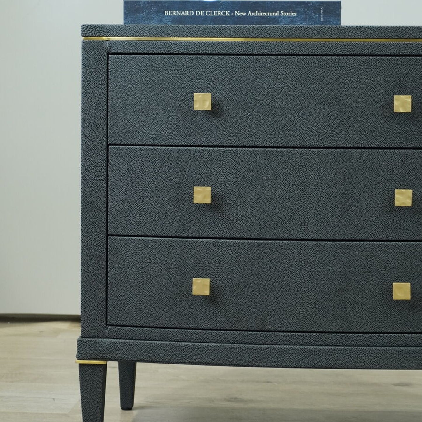 Eloise Metal Bedside Table - Brass Bedside Table Raffine