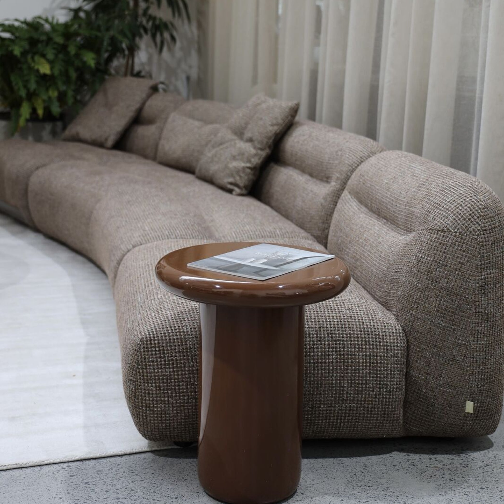 Olivier Minimalist Side Table - Red Side Table Raffine
