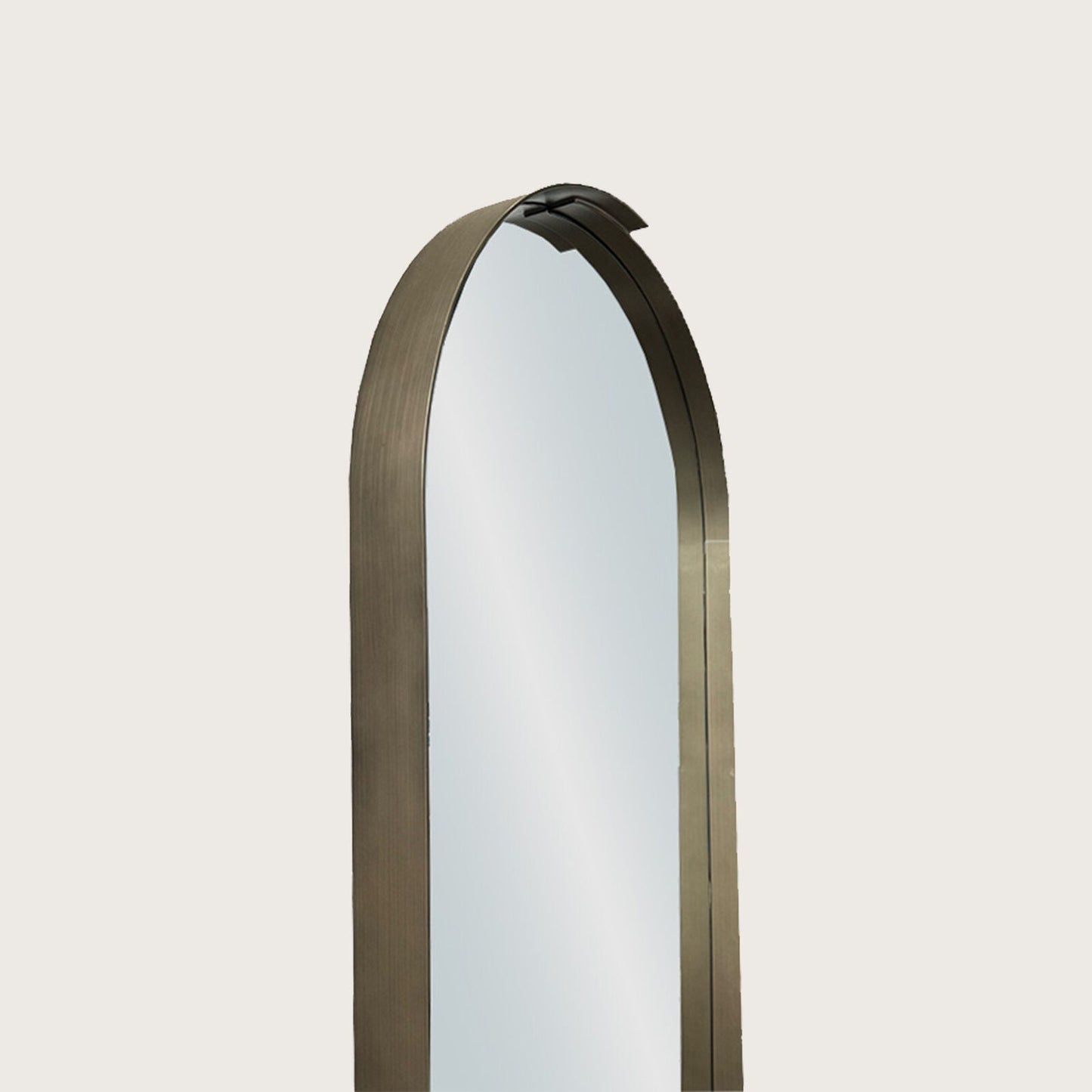 Rene Curved Metal Mirror - Brass Mirror Raffine
